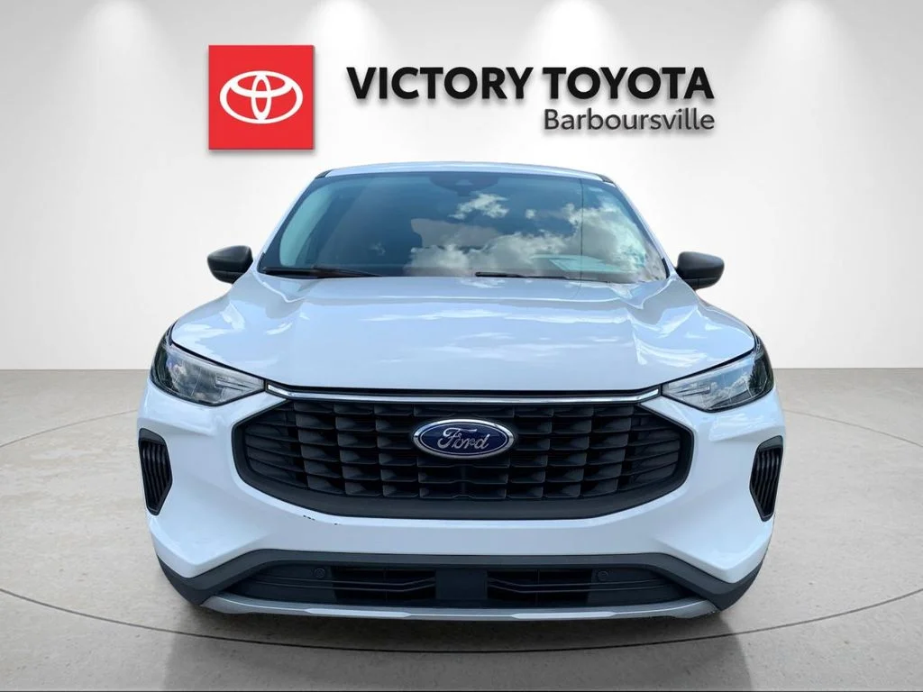 Used 2024 White Ford Active image 8