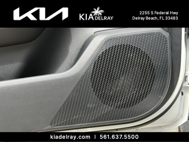 New 2026 Snow White Pearl Kia LX image 15