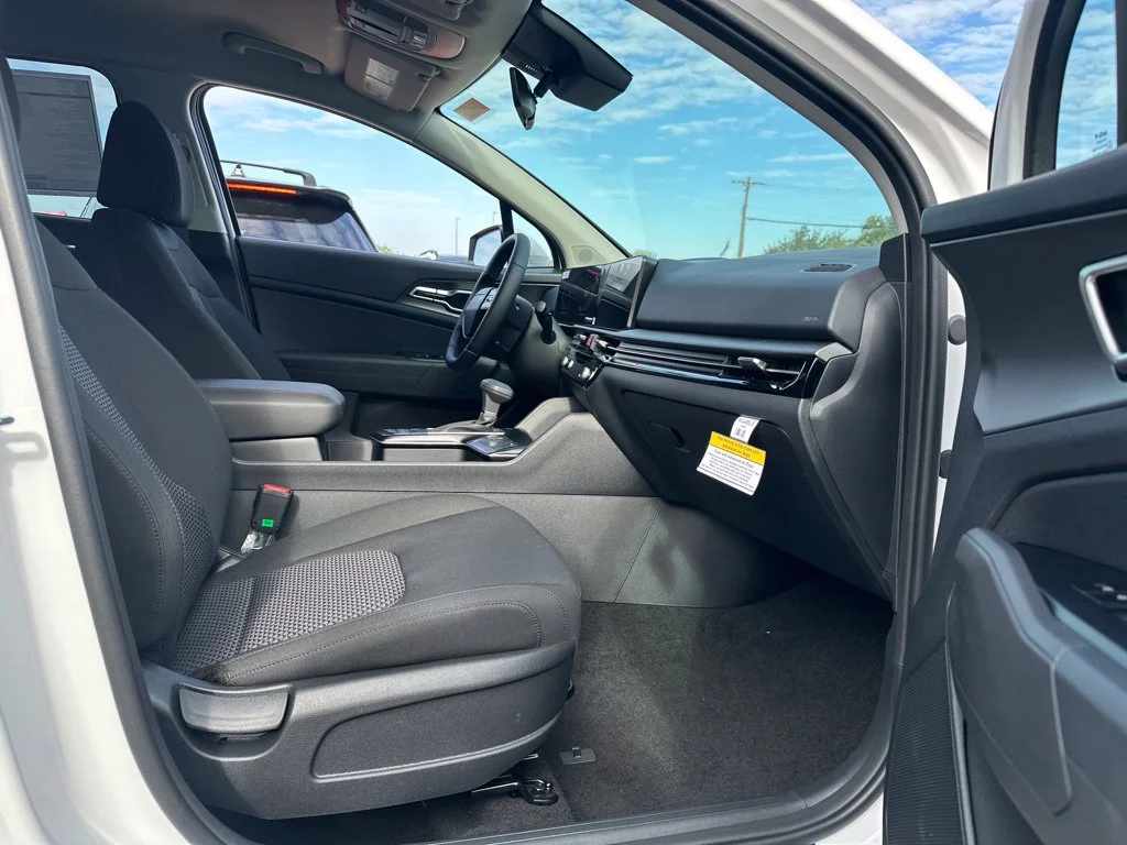 New 2027 White Kia LX image 15