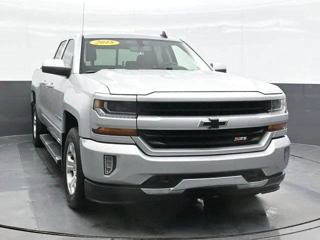 Used 2018 SILVER ICE METALLIC Chevrolet LT image 6