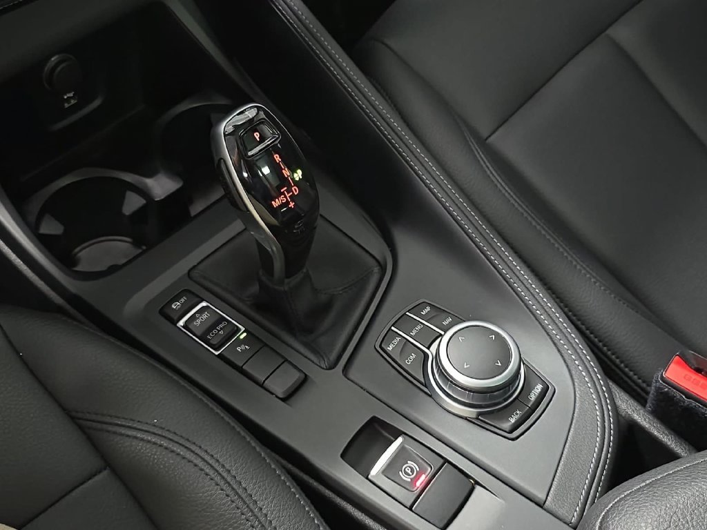 Used 2021 Jet Black BMW sDrive28i image 20