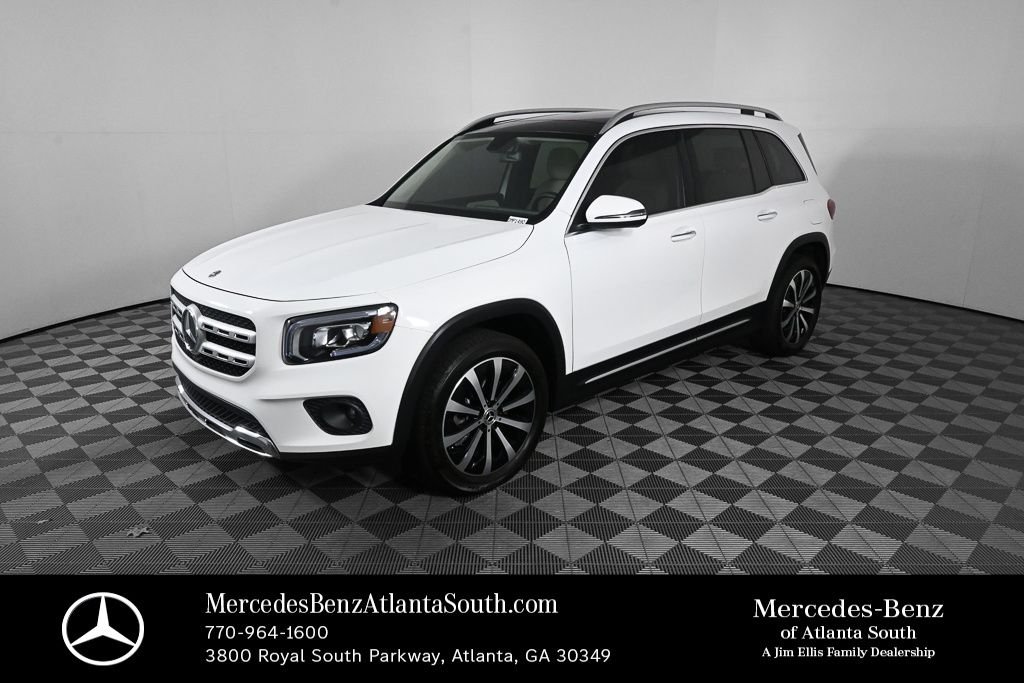 Used 2021  Mercedes-Benz GLB 250 image 1
