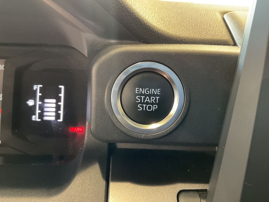 Used 2025 Red Toyota SR5 image 17
