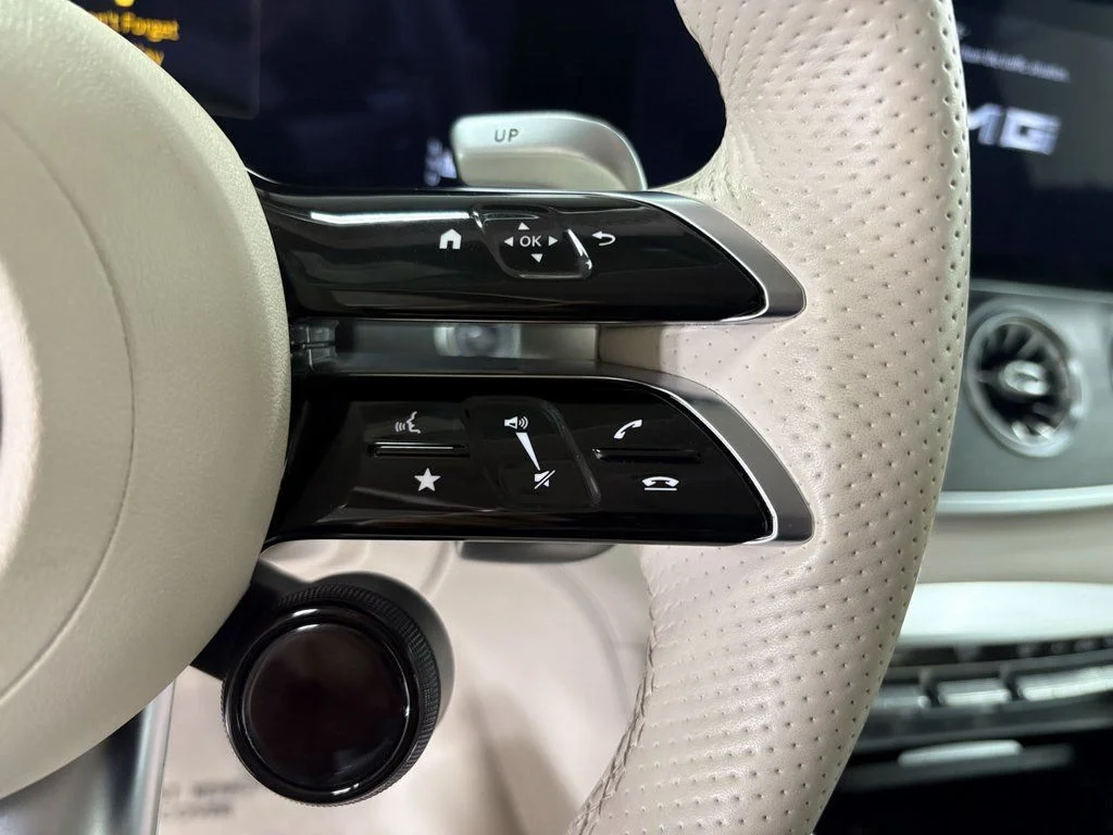 Used 2022 MANUFAKTUR Diamond White Metallic Mercedes-Benz Base image 14