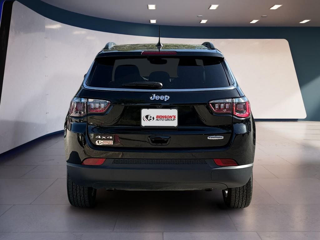 Used 2025 Black Jeep Latitude image 3