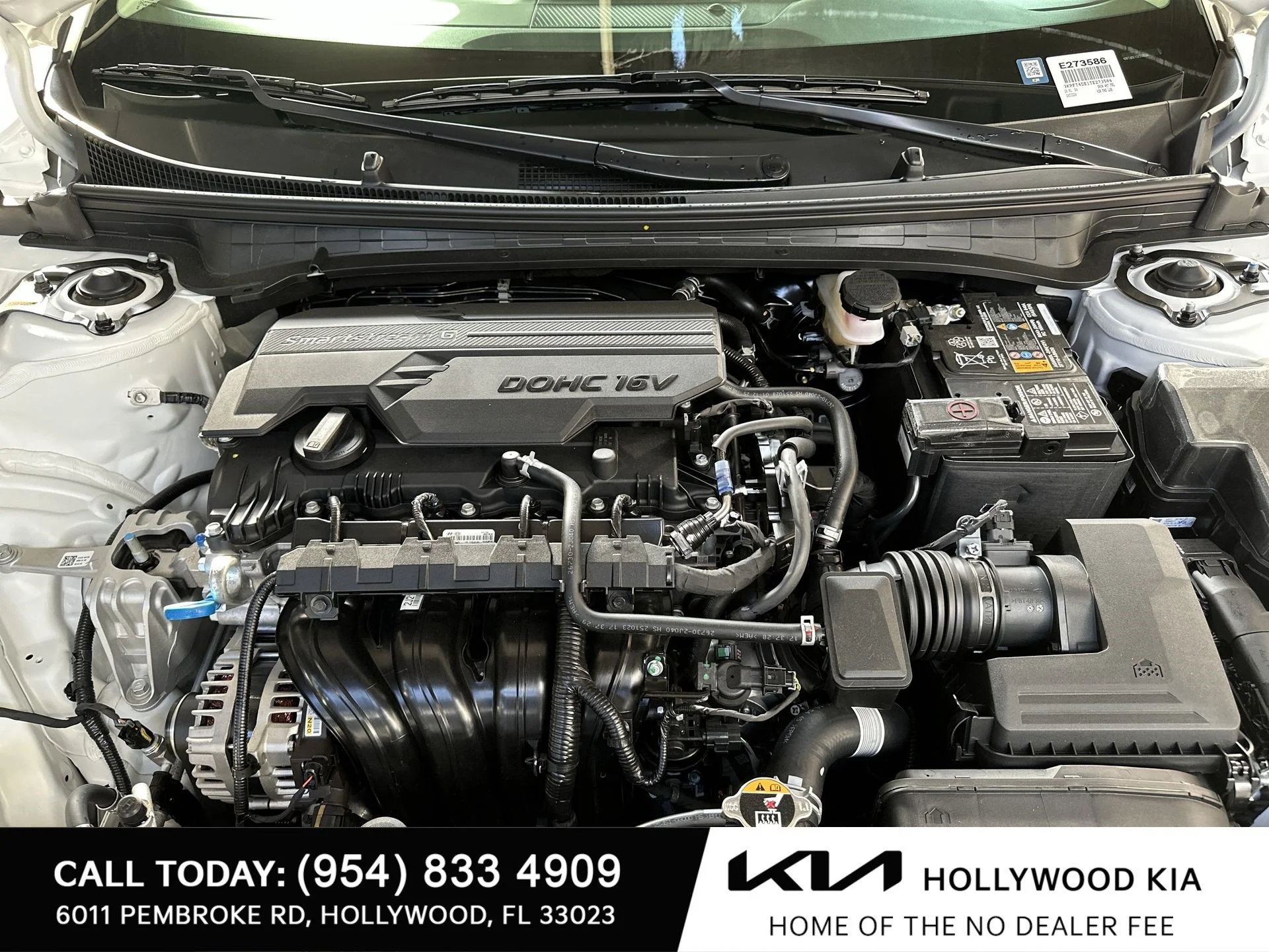 New 2026 Snow White Pearl Kia LXS image 10