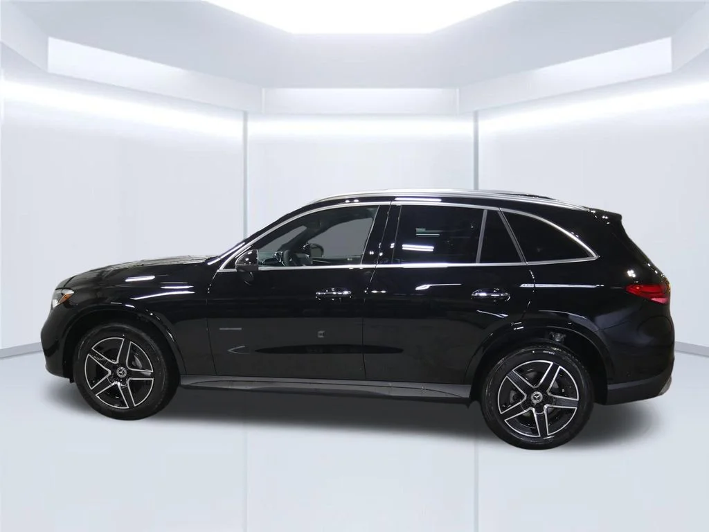 Certified Used 2026 Black Mercedes-Benz GLC 300 image 2