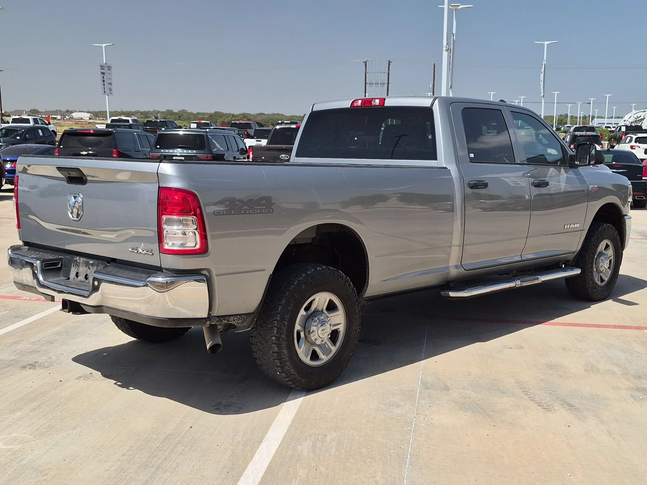 Used 2021 Silver Ram Tradesman image 3