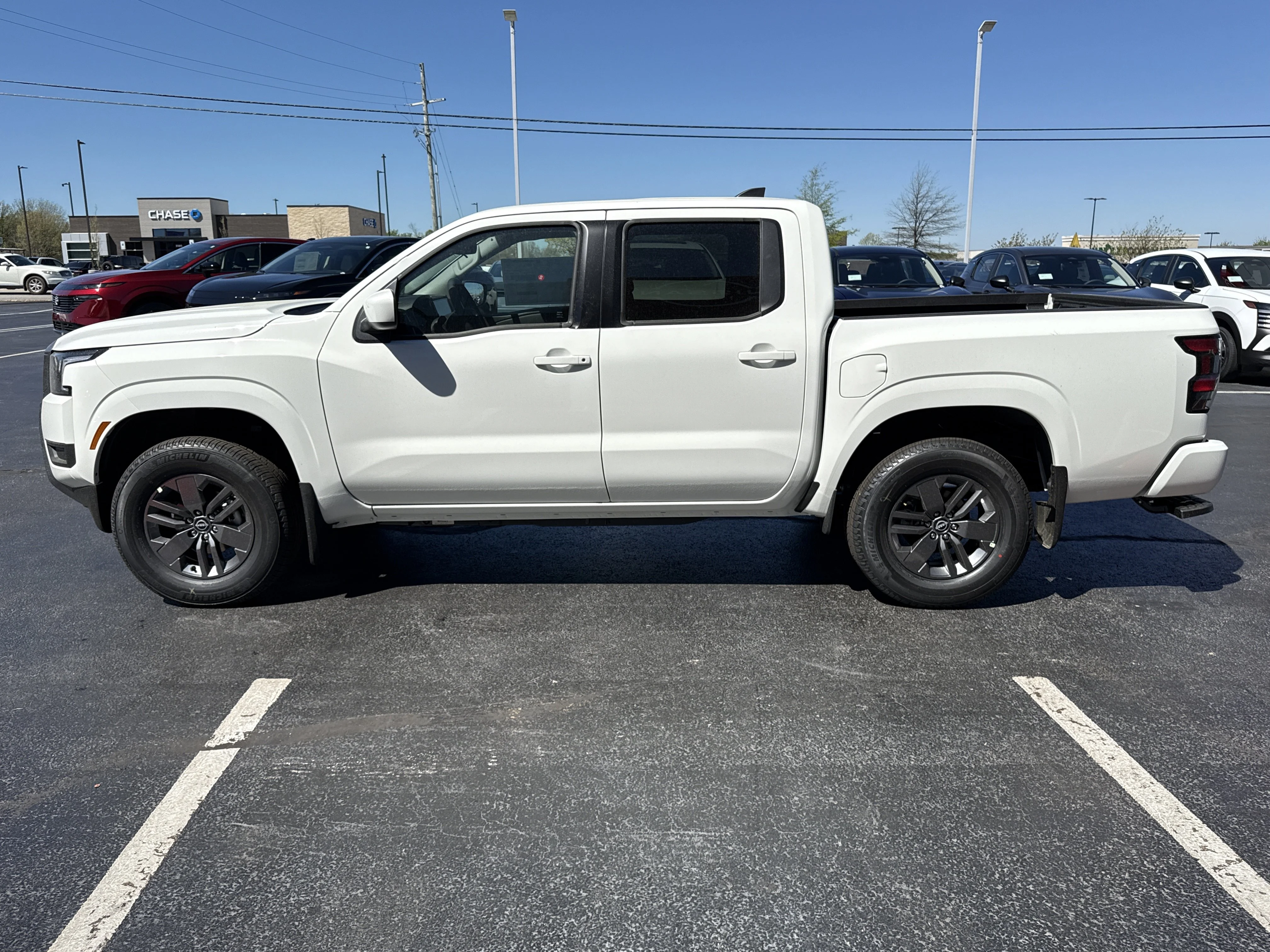 New 2026 Glacier White Nissan SV 4WD image 10