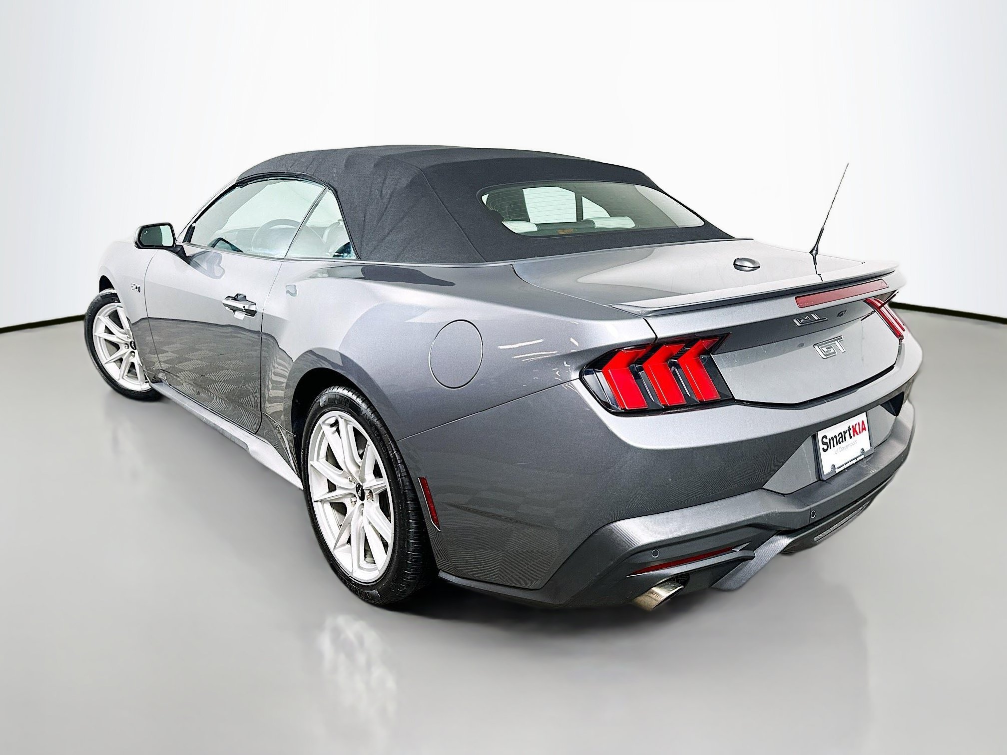 Used 2024 Gray Metallic Ford GT Premium image 6