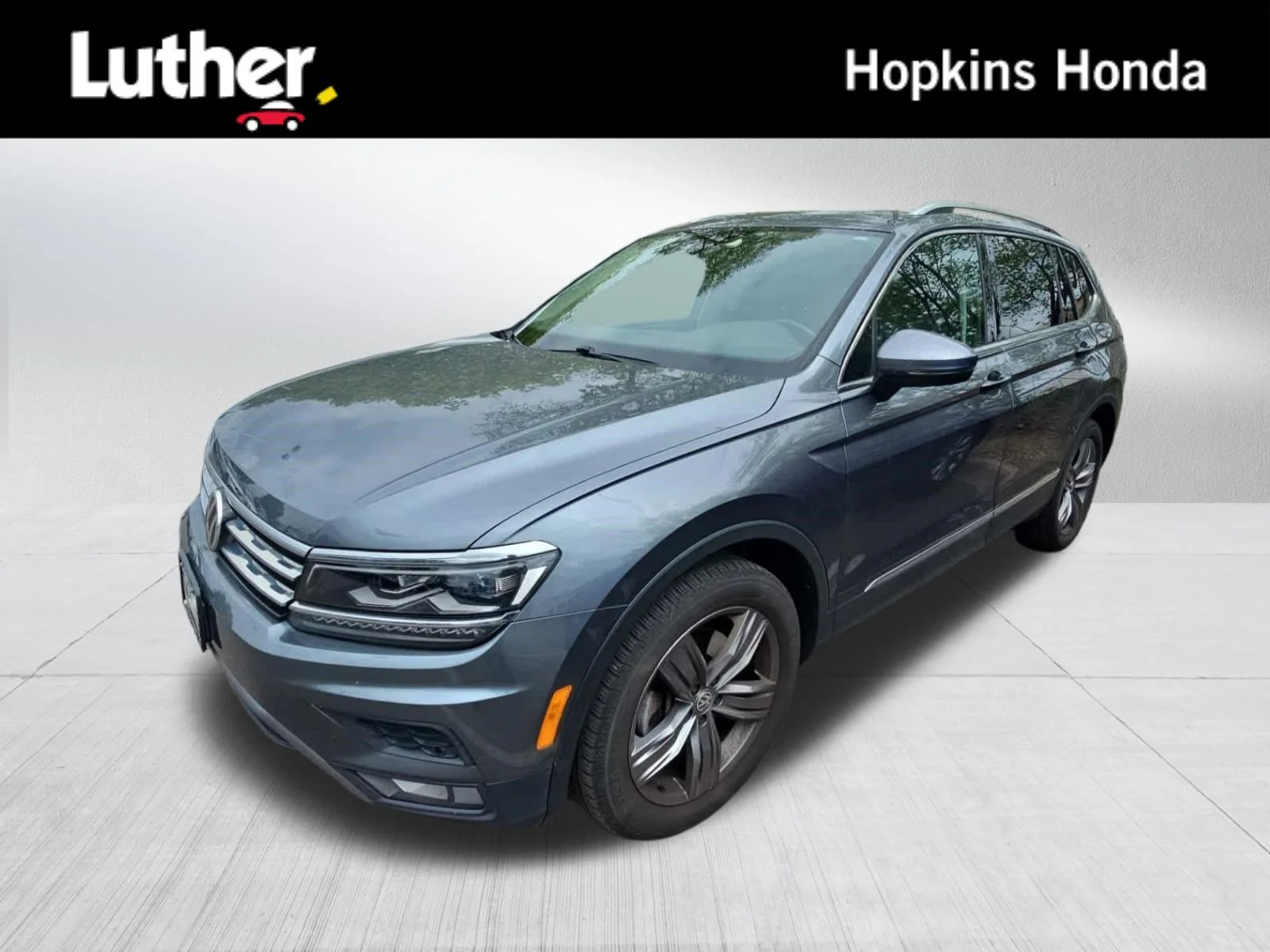2019 Volkswagen Tiguan 2.0T SEL Premium 4Motion's photo