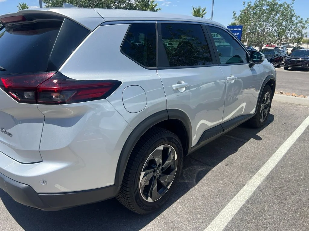 Used 2024 Silver Nissan SV image 7