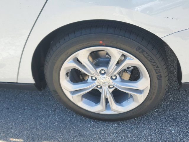 New 2026 Platinum White Pearl Honda LX image 11