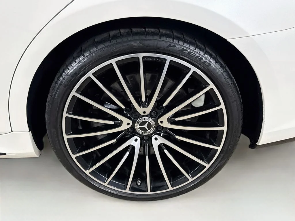 Used 2022 White Mercedes-Benz S 580 image 32