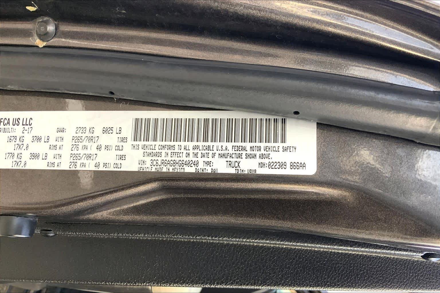 Used 2017 Granite Crystal Metallic Clearcoat Ram Tradesman image 28