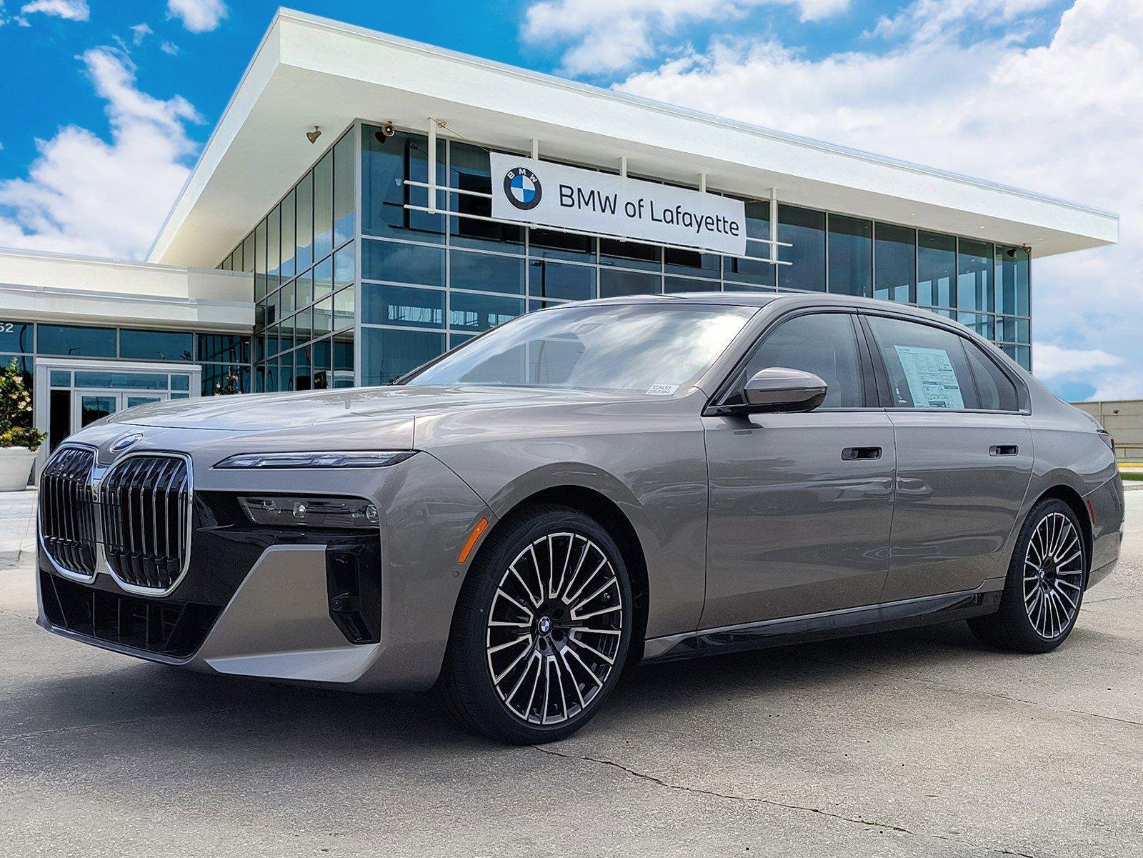 New 2025 BMW Series 740i Sedan in Lafayette #SCU94281 BMW of