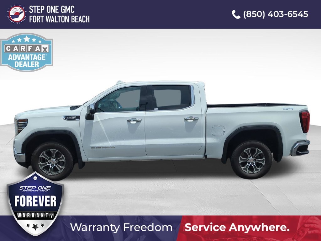 Used 2024 White GMC SLT image 3