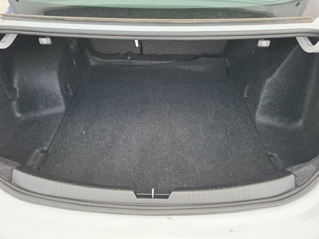 2024 Chevrolet Malibu 1LT - Photo 17