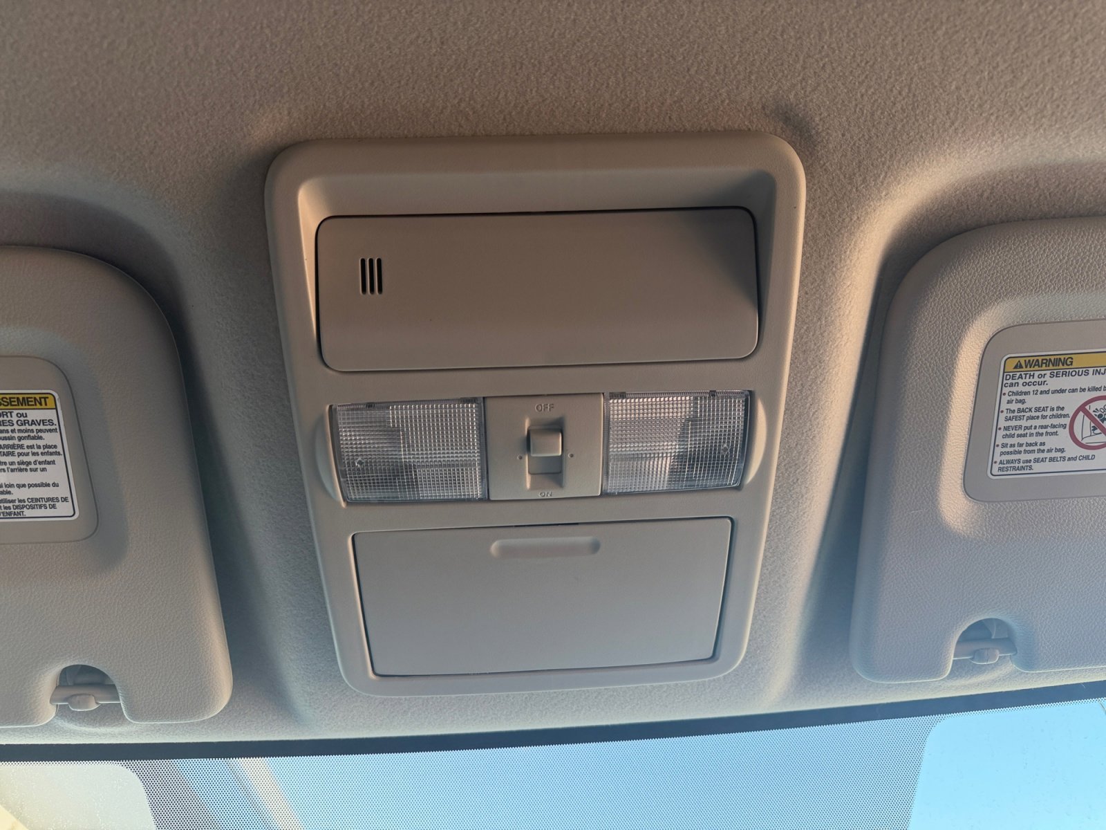 Used 2020 White Nissan SV image 25