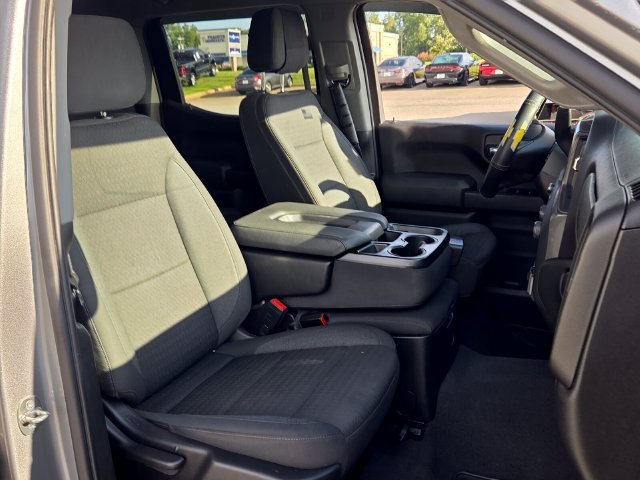 Used 2023 Gray Chevrolet Custom image 18