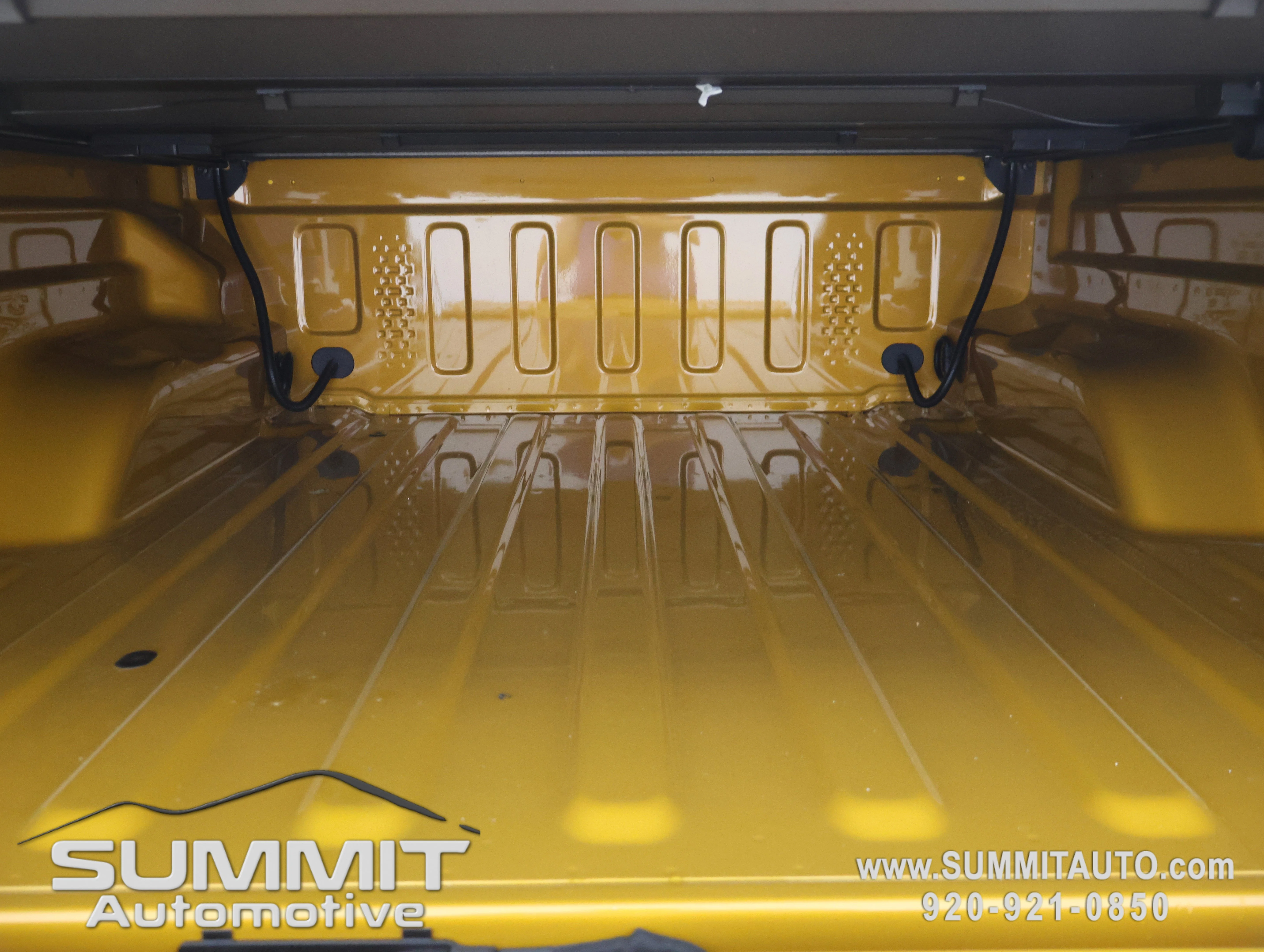 New 2026 Goldilocks Exterior Paint Jeep Mojave image 29