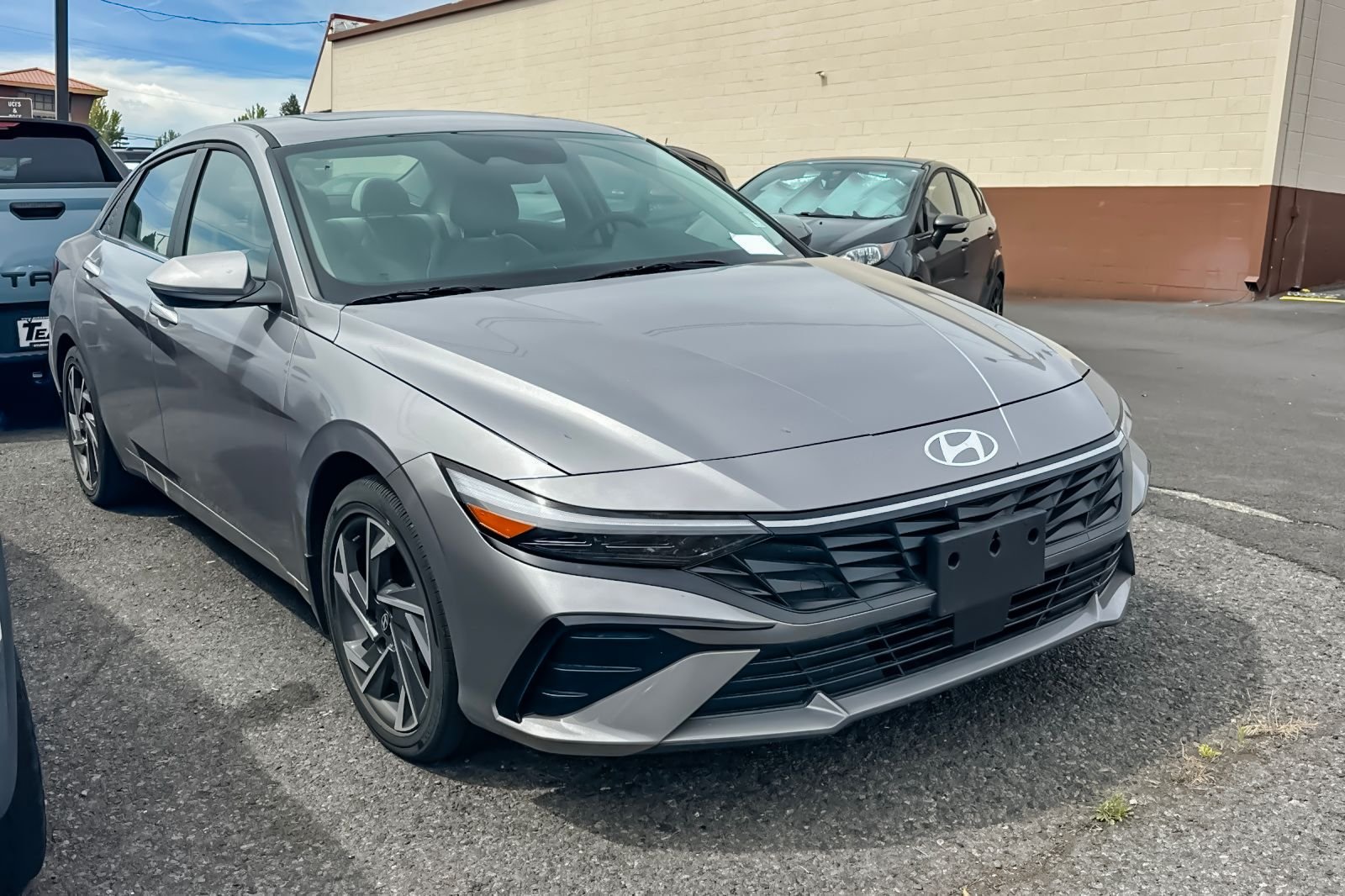 Used 2025 Silver Hyundai Limited image 2