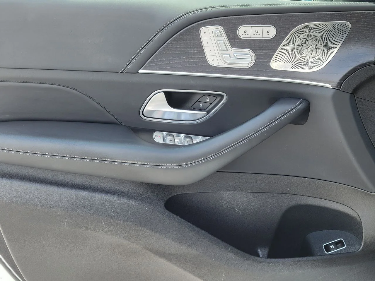 Certified Used 2023 Silver Mercedes-Benz GLE 53 AMG® image 23