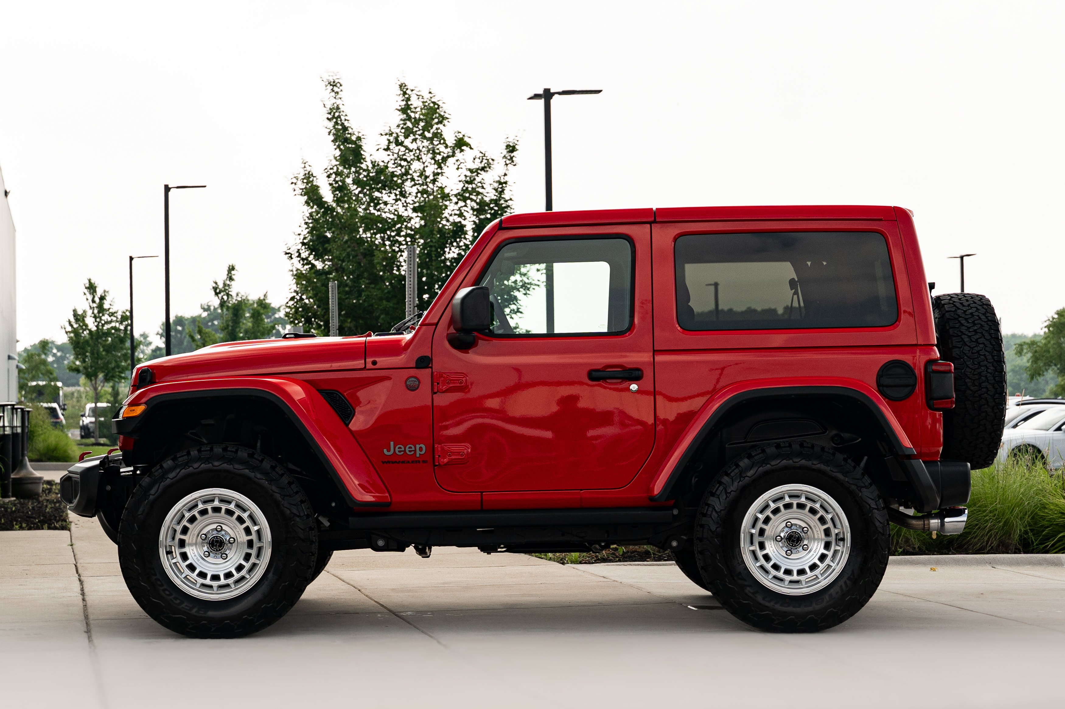 Used 2026 Firecracker Red Clearcoat Jeep Rubicon image 6