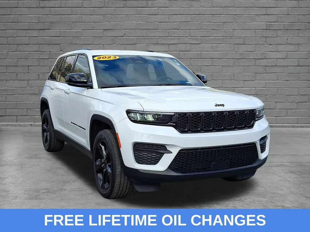 Used 2023 Bright White Clearcoat Jeep Altitude X image 2