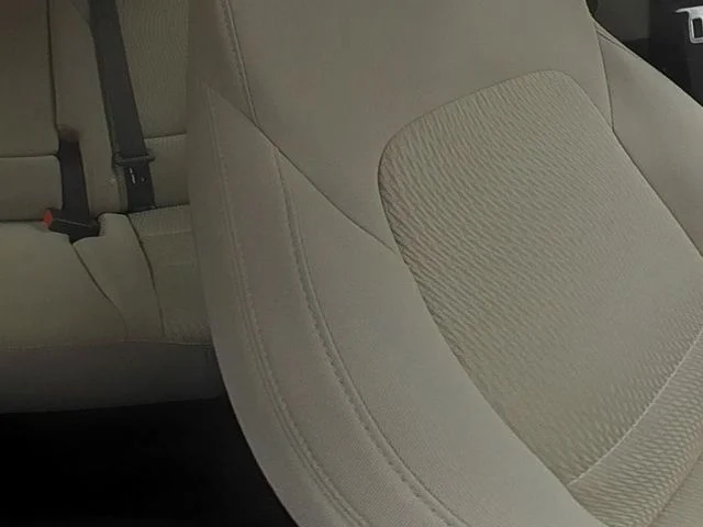 Used 2018 Red Hyundai 2.4 Base image 36