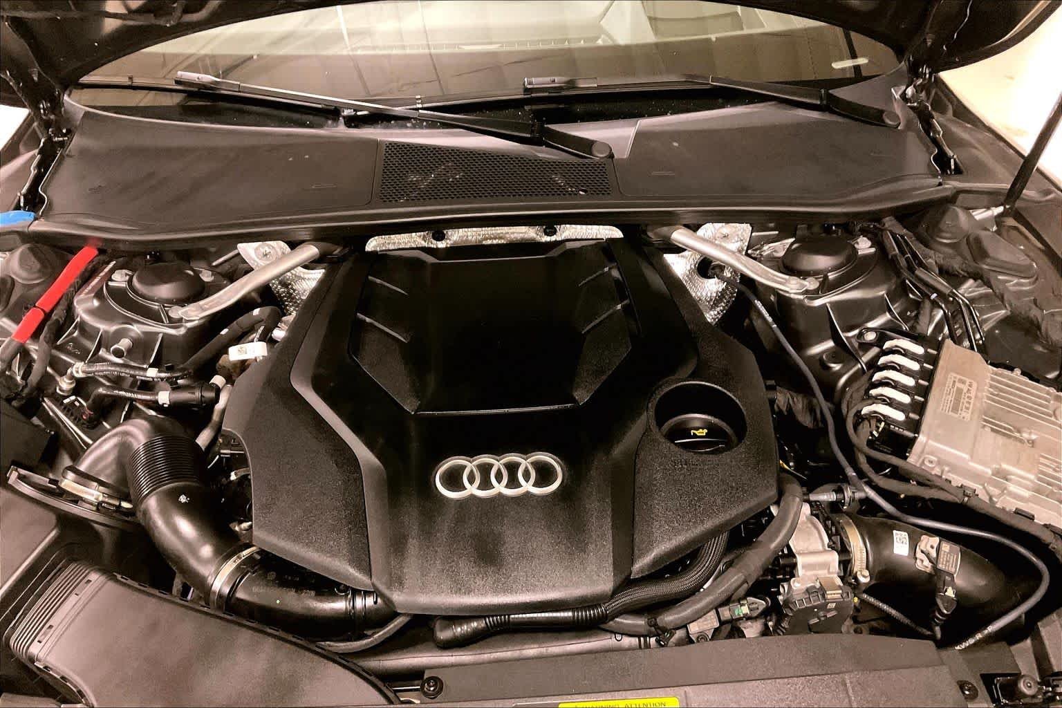 Used 2022 Daytona Gray Pearl Effect Audi Prestige image 28