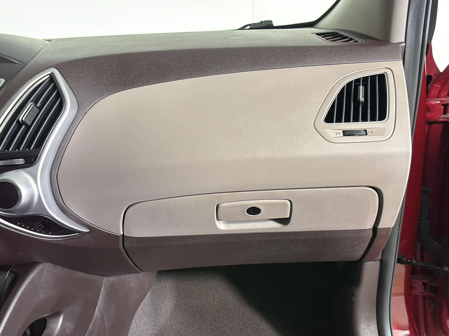 Used 2012 Garnet Red Hyundai GLS PZEV image 19