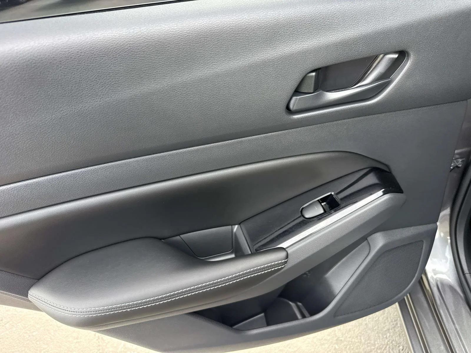 2023 Nissan Altima SV - Photo 10