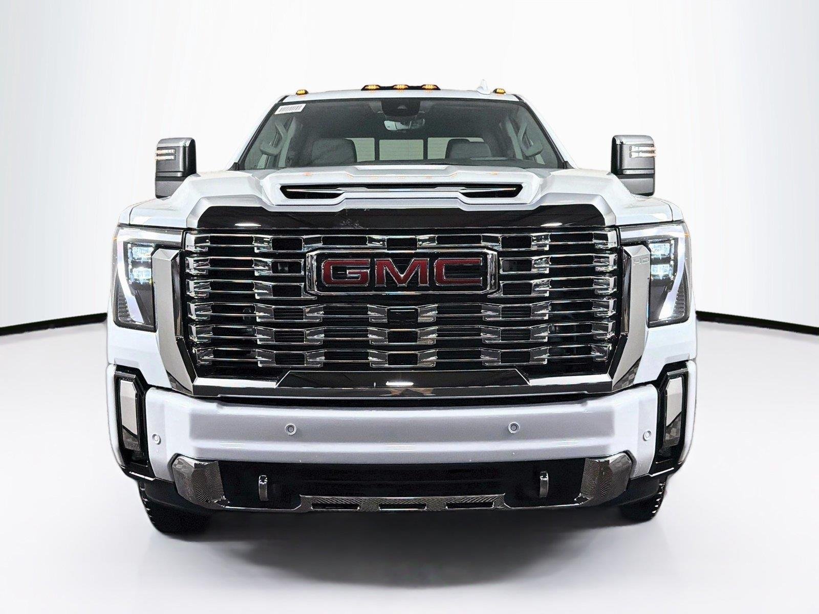 2026 GMC Sierra 2500HD Denali - Photo 6