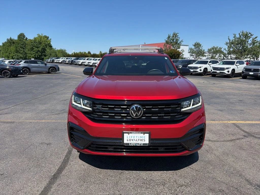 2023 Volkswagen Atlas Cross Sport 3.6L V6 SEL R-Line Black 4MOTION's photo