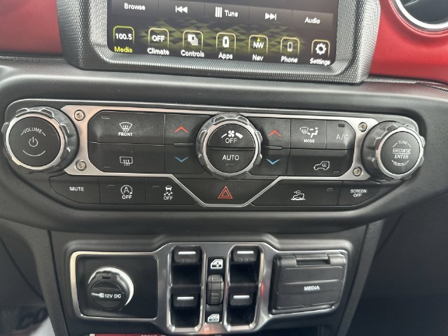 Used 2023 Gray Jeep Rubicon image 18