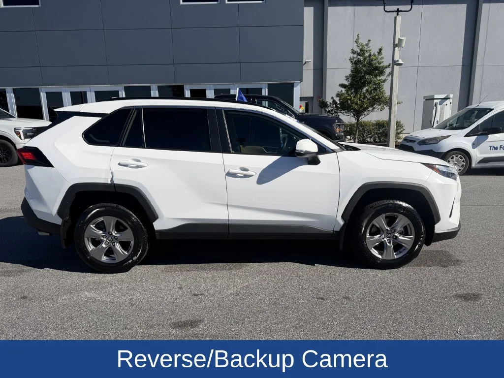 Certified Used 2025 Ice Toyota XLE image 3