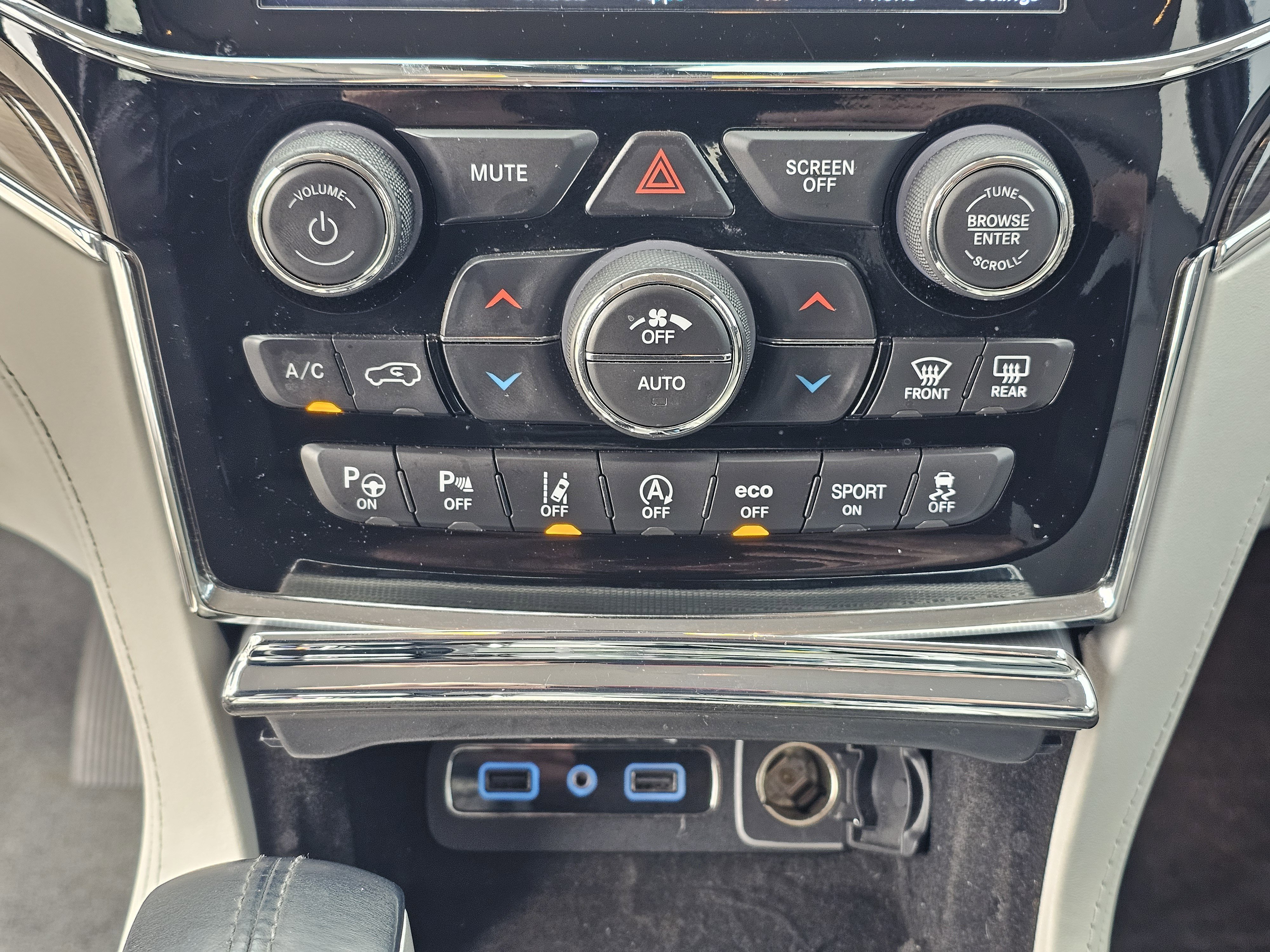 2020 Jeep Grand Cherokee Summit - Photo 29