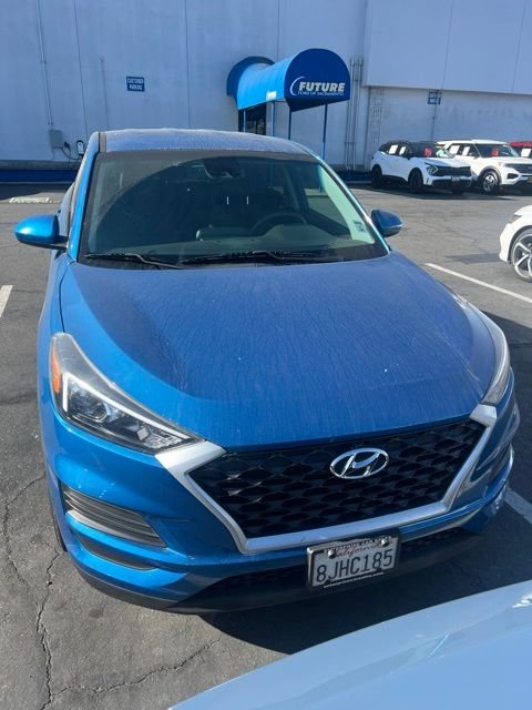 Used 2019 Blue Hyundai SE image 3