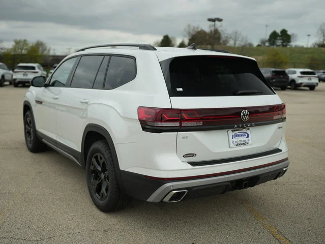 New 2026 Opal White Pearl Volkswagen 2.0T Peak Edition image 5