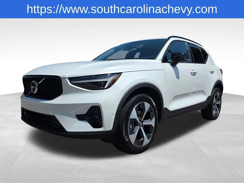 Used 2026  Volvo Plus image 35