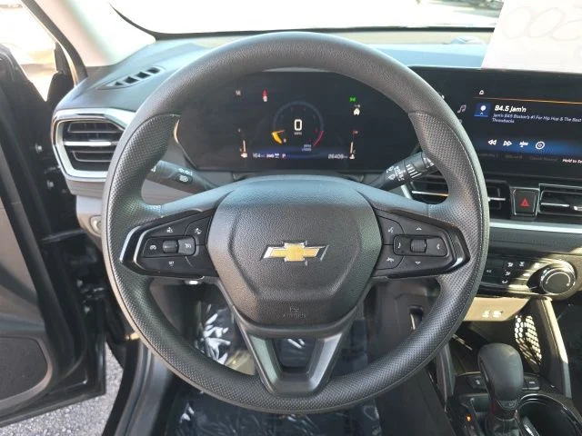 Used 2025 Black Chevrolet LT image 19