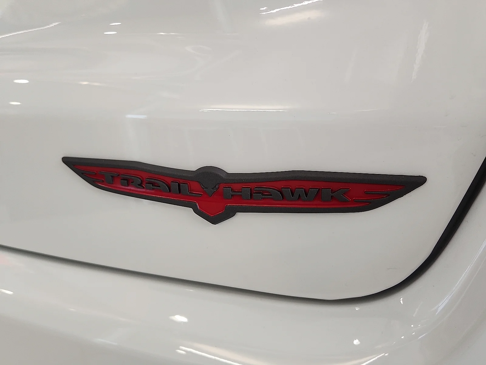 New 2027 Bright White Clear-Coat Paint Jeep TRAILHAWK 4X4 image 9