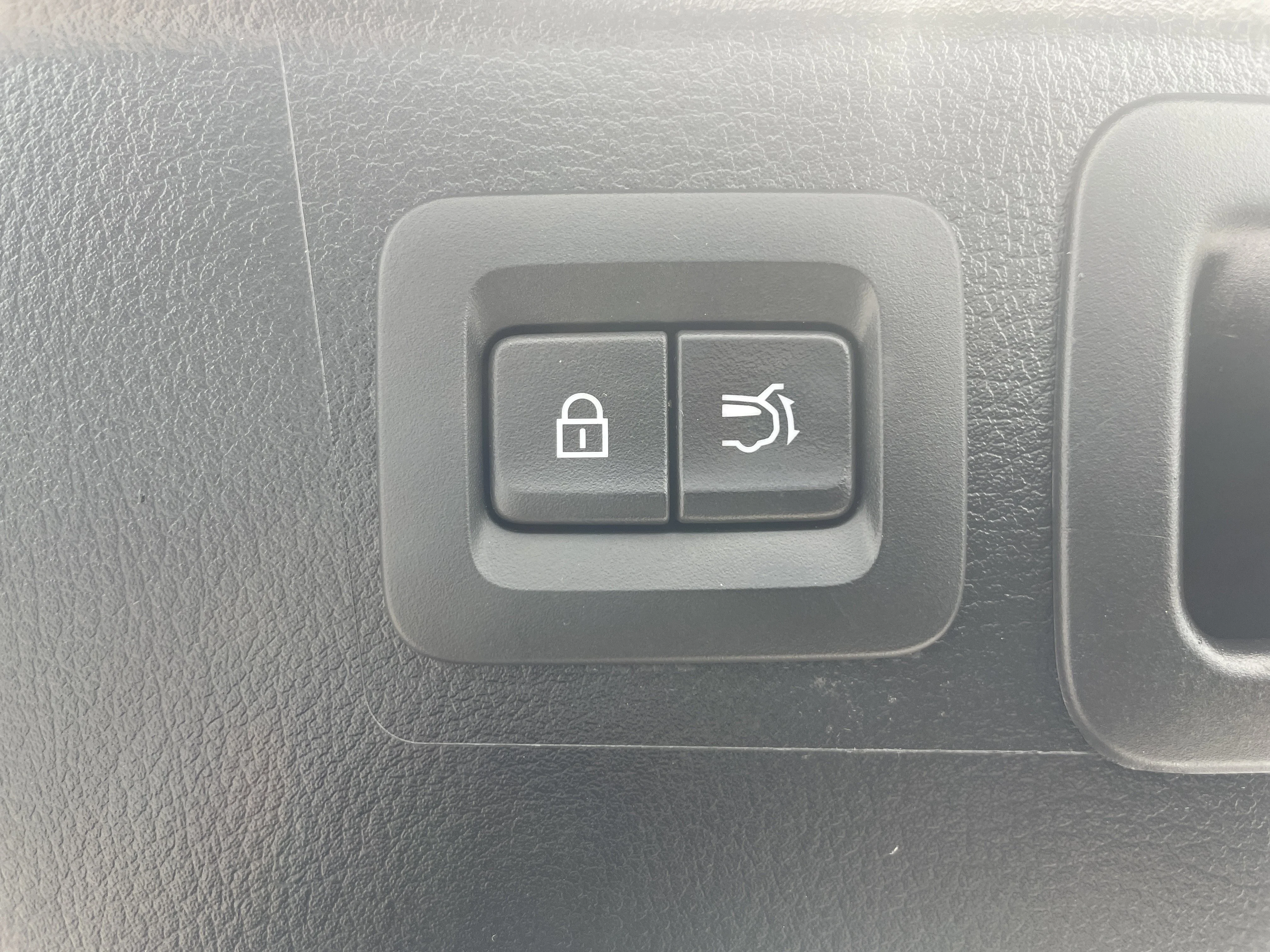 Used 2024 Wind Chill Pearl Mazda 2.5 S Premium Plus Package image 11