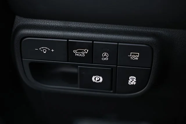 Used 2026 Creamy White Pearl Hyundai SEL Convenience image 17