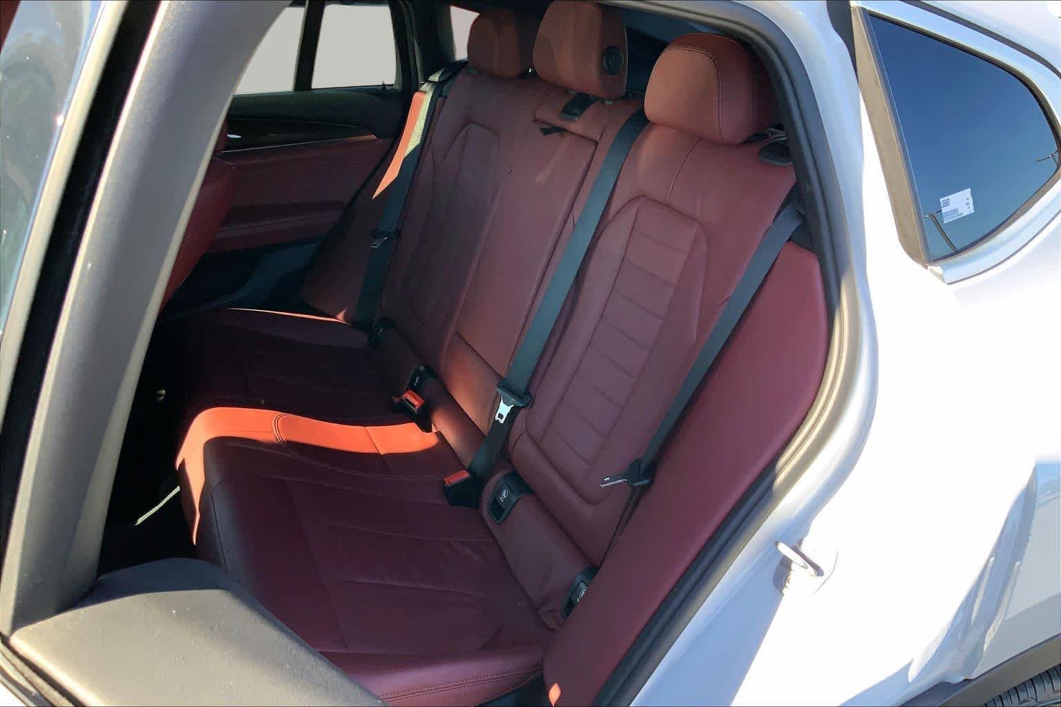 Used 2019 Mineral White Metallic BMW xDrive30i image 20