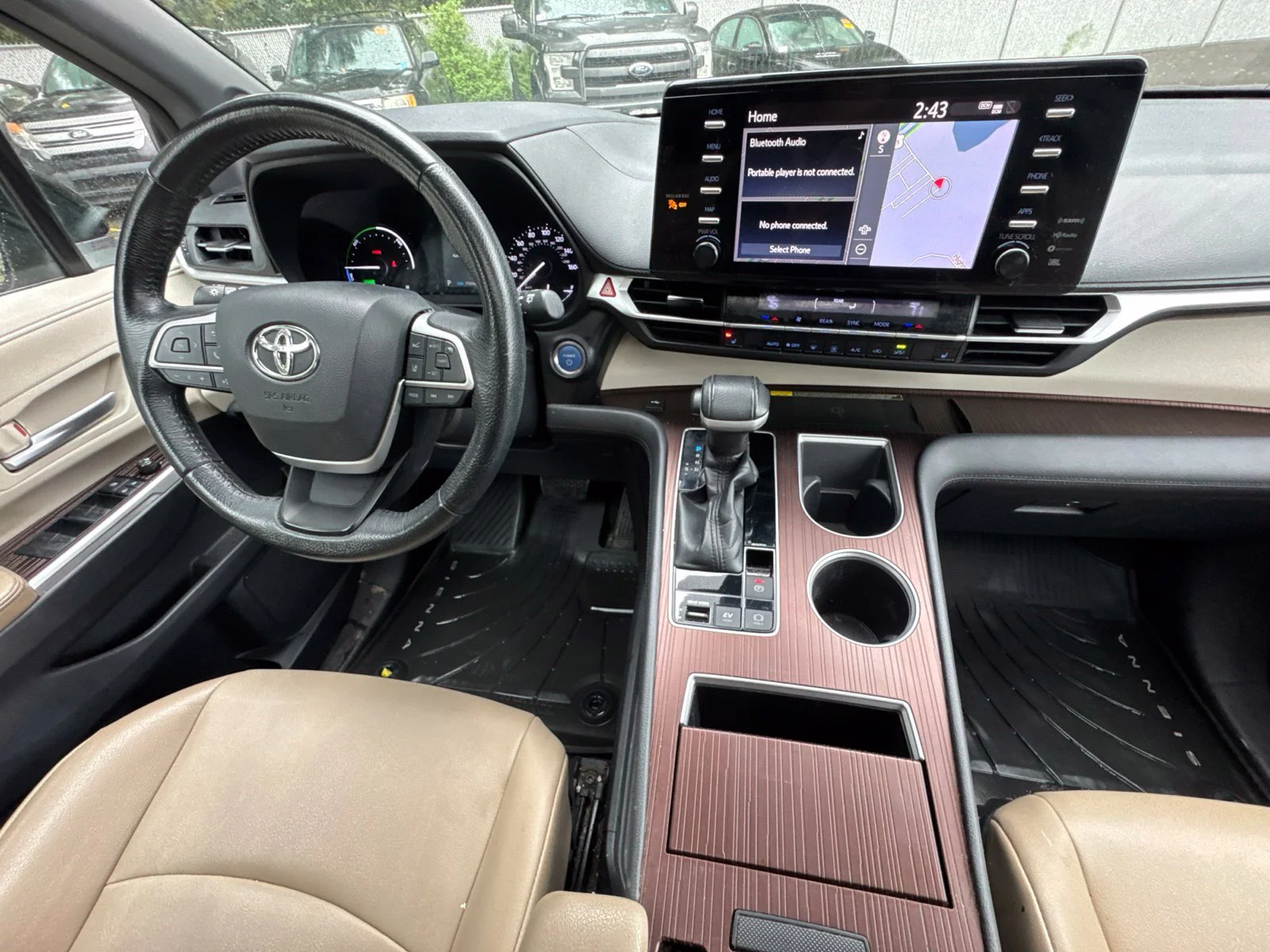 Used 2021 Midnight Black Metallic Toyota XLE image 31