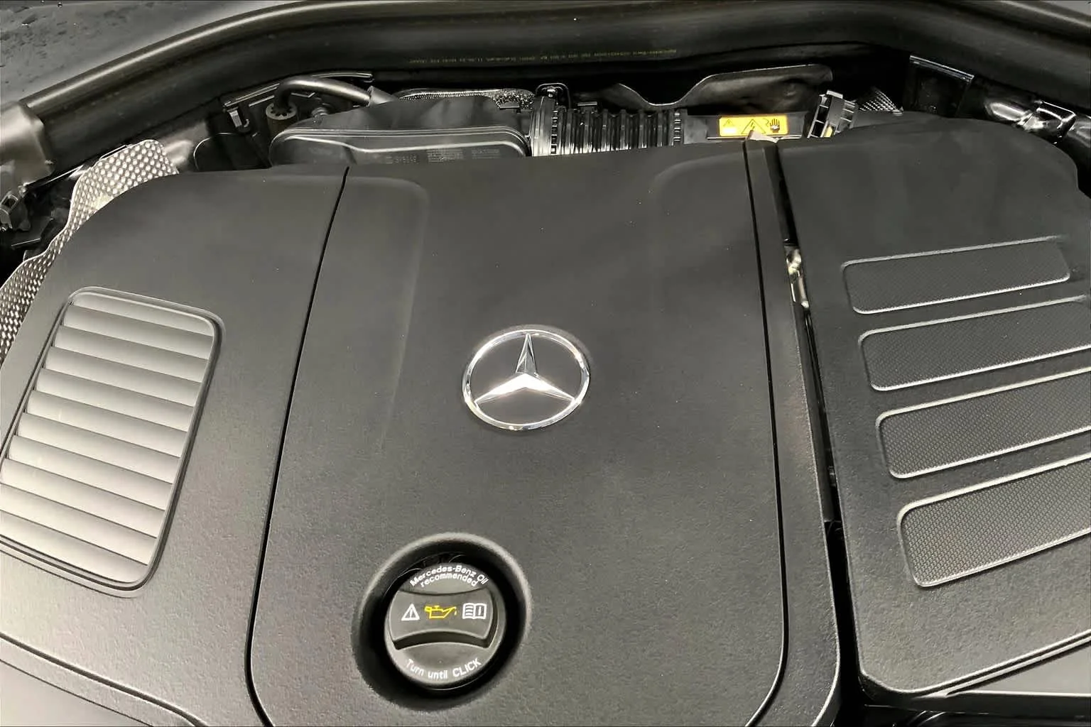 Used 2025 Cirrus Silver Metallic Mercedes-Benz GLC 300 image 16