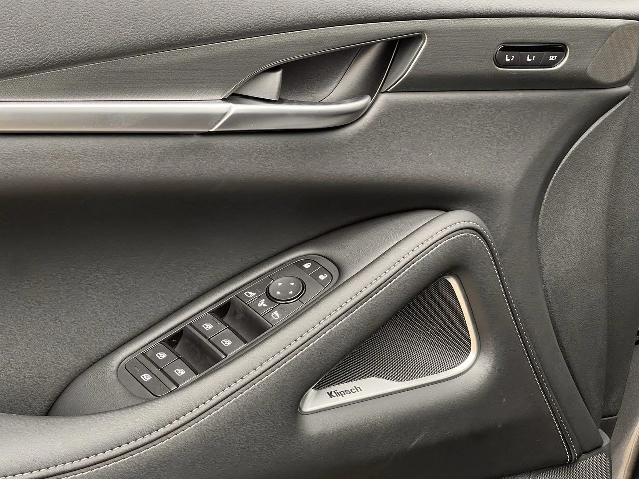 New 2027 GRAPHITE SHADOW INFINITI Sport AWD image 20