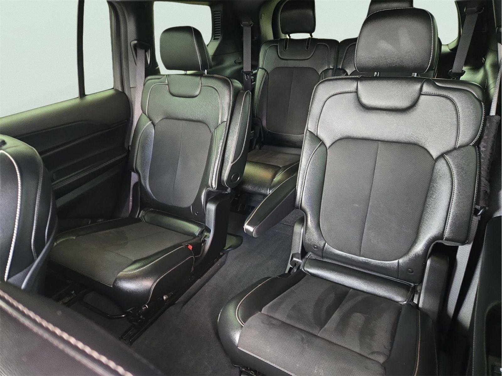 Used 2024 Baltic Gray Metallic Clearcoat Jeep Altitude X image 24